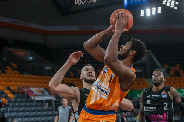 也为参与者 也为参与者