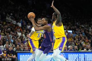 迪站了出来 迪站了出来